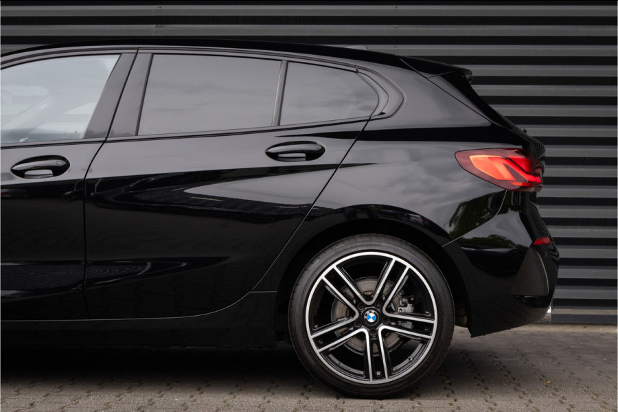 BMW 1-serie 118i M-Sport stuur - Shadow Line