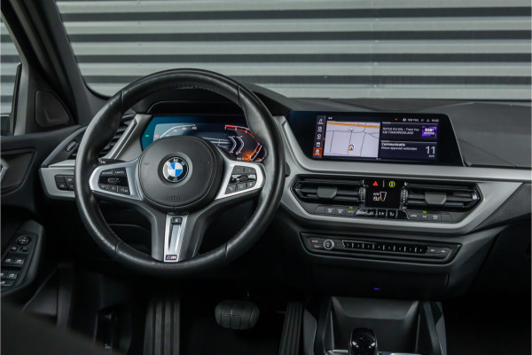 BMW 1-serie 118i M-Sport stuur - Shadow Line