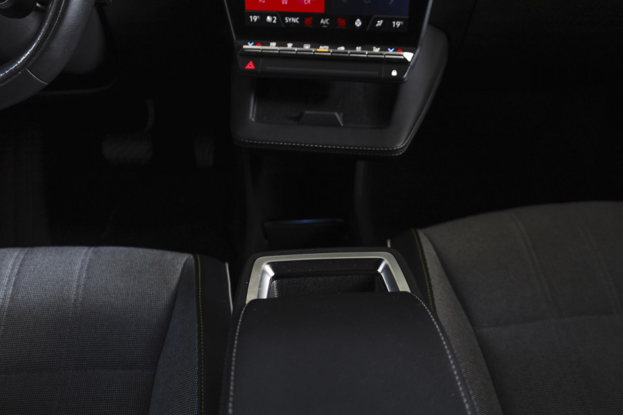 Renault Mégane E-Tech EV60 Optimum Charge Techno | Dig.Cockpit | Adapt.Cruise | Stoel-+Stuurverw. | 360 camera | NAV+App.Connect | Auto. Airco | Trekhaak | LM 20" |