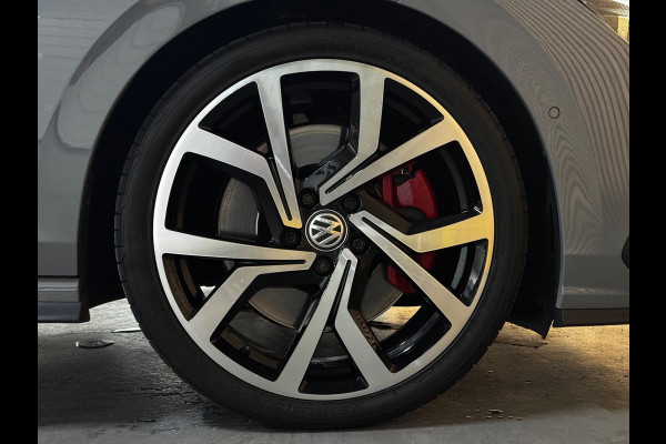 Volkswagen Golf 2.0 TSI GTI PANO|H&K|STOEL VENTILATIE & VERWARMING|MATRIX|MEMORY|LEDER|ACC|AMBIENT|19 INCH