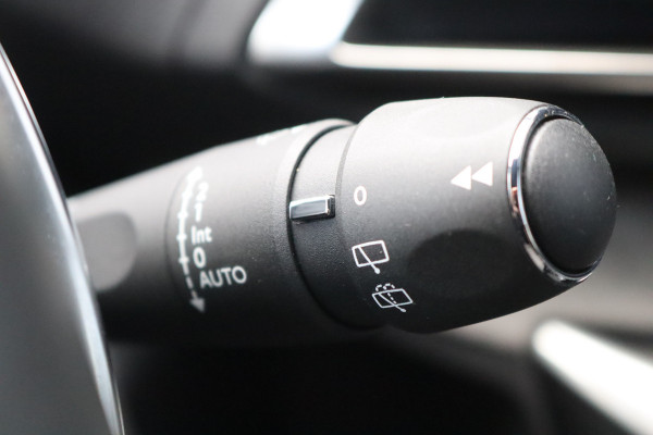Peugeot 5008 1.2 Hybrid 136PK Automaat GT 7-pers/Leder/Memory-stoel/Camera/Stoelverwarming