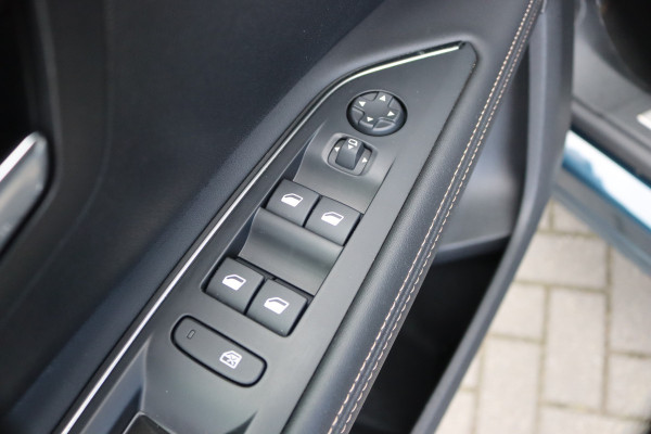 Peugeot 5008 1.2 Hybrid 136PK Automaat GT 7-pers/Leder/Memory-stoel/Camera/Stoelverwarming