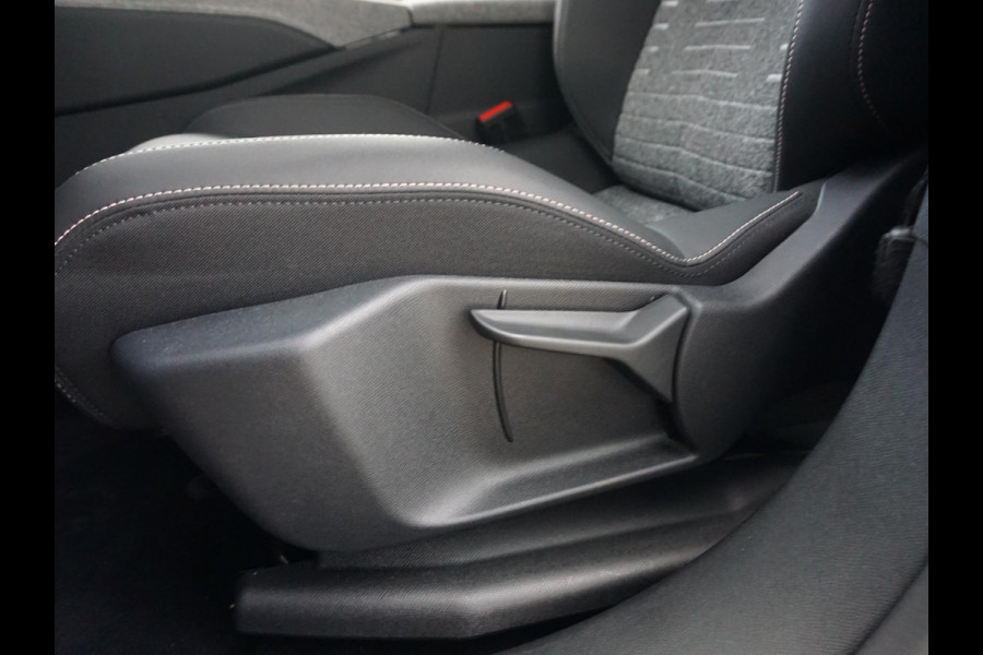 Peugeot 5008 1.2 Hybrid 145 Allure Camera achter