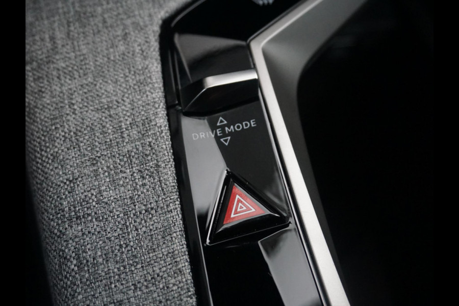 Peugeot 5008 1.2 Hybrid 145 Allure Camera achter