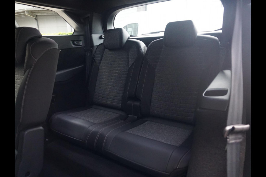 Peugeot 5008 1.2 Hybrid 145 Allure Camera achter