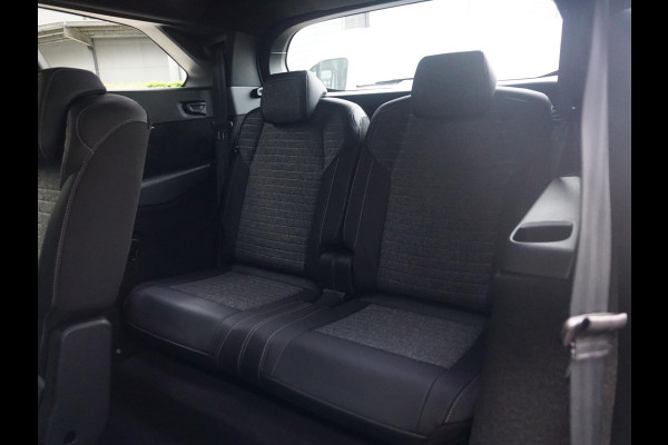 Peugeot 5008 1.2 Hybrid 145 Allure Camera achter