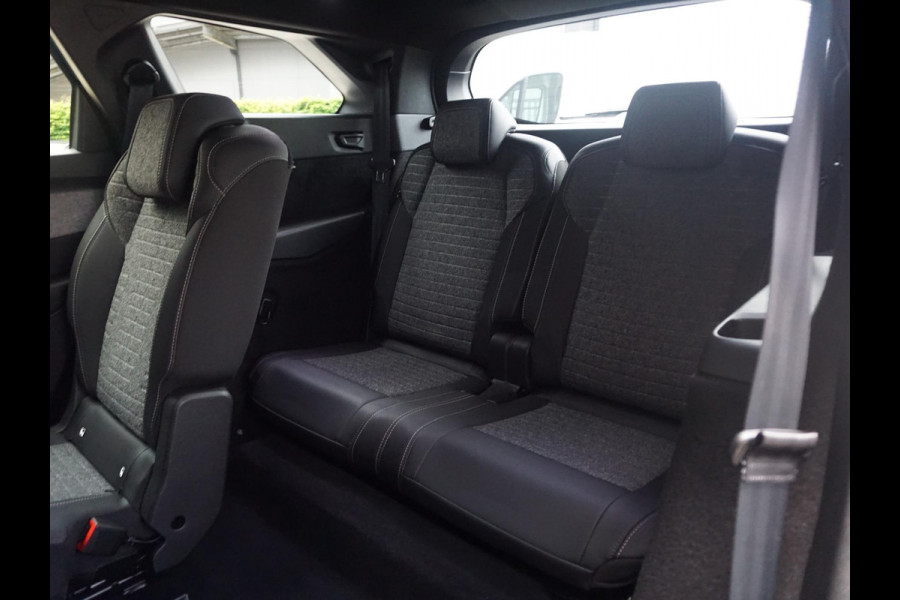 Peugeot 5008 1.2 Hybrid 145 Allure Camera achter