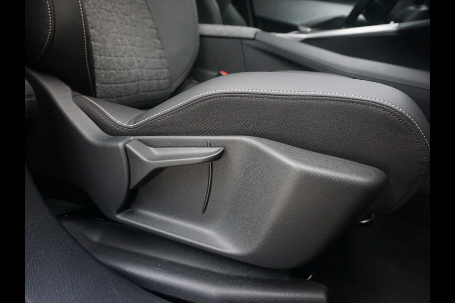 Peugeot 5008 1.2 Hybrid 145 Allure Camera achter