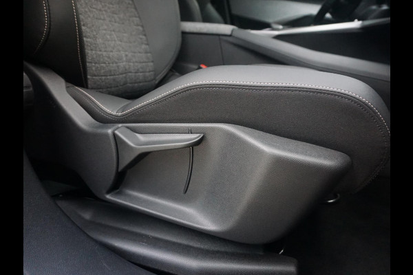 Peugeot 5008 1.2 Hybrid 145 Allure Camera achter