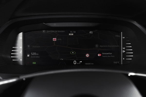 Škoda Octavia Combi 1.5 e-TSI 150 PK Business Edition Plus - Automaat | Dig.Cockpit | Adapt.Cruise | Stoel-+Stuurverw. | Camera | PDC | NAV+App.Connect | Auto. Airco | LM 17" | All Seasons |