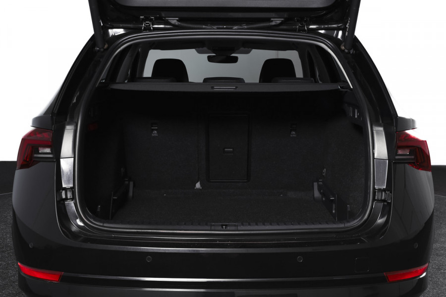 Škoda Octavia Combi 1.5 e-TSI 150 PK Business Edition Plus - Automaat | Dig.Cockpit | Adapt.Cruise | Stoel-+Stuurverw. | Camera | PDC | NAV+App.Connect | Auto. Airco | LM 17" | All Seasons |