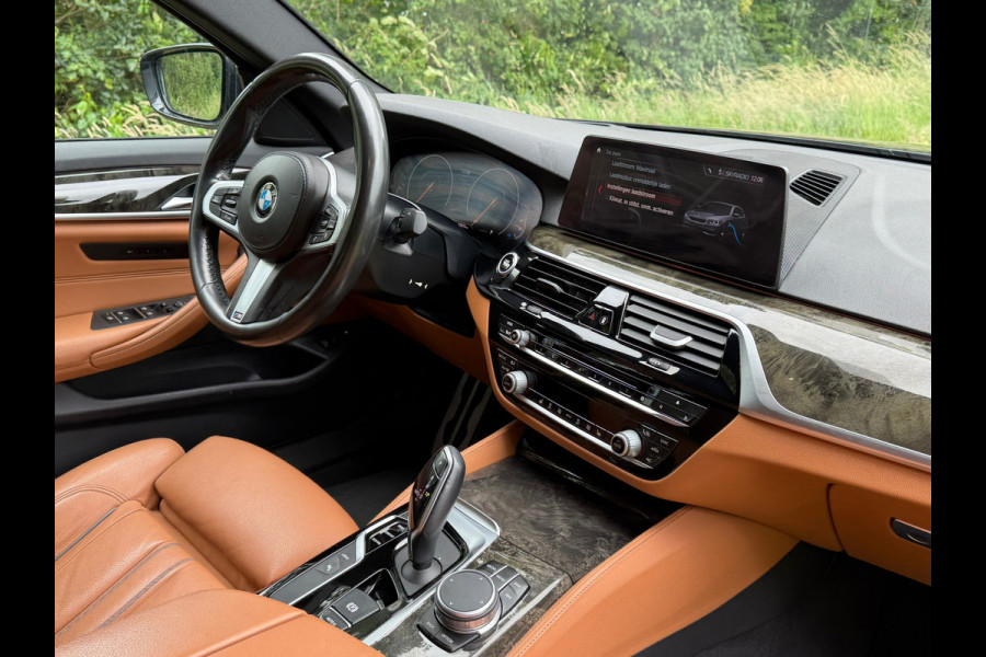BMW 5 Serie 530e iPerformance High Executive | M-Pakket + Leder + Camera Nu € 20.975,-!!
