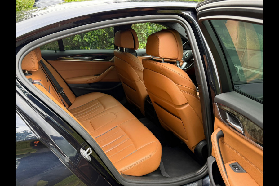 BMW 5 Serie 530e iPerformance High Executive | M-Pakket + Leder + Camera Nu € 20.975,-!!