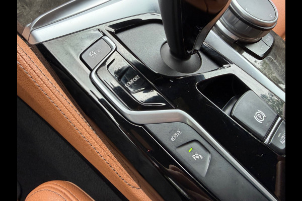 BMW 5 Serie 530e iPerformance High Executive | M-Pakket + Leder + Camera Nu € 20.975,-!!
