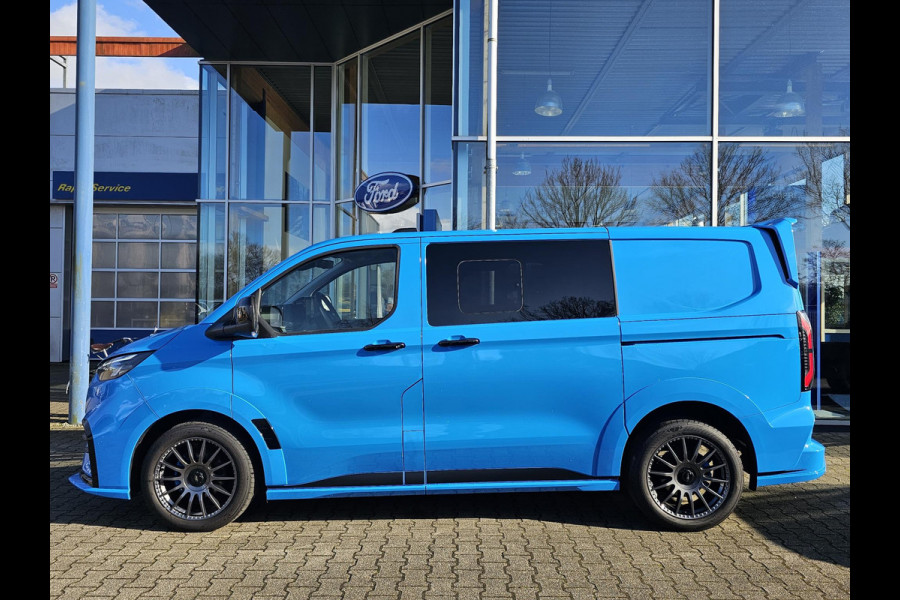 Ford Transit Custom 320 2.5 PHEV L1H1 MS-RT DC Trekhaak! | Dubbele Cabine | Dubbele zijschuifdeur | Keyless entry | Lederen sportstoelen | Elektrische zijschuifdeur | Virtual cockpit | Fabrieksgarantie tm. 16-04-2029