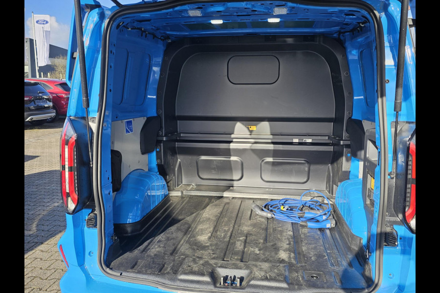 Ford Transit Custom 320 2.5 PHEV L1H1 MS-RT DC Trekhaak! | Dubbele Cabine | Dubbele zijschuifdeur | Keyless entry | Lederen sportstoelen | Elektrische zijschuifdeur | Virtual cockpit | Fabrieksgarantie tm. 16-04-2029