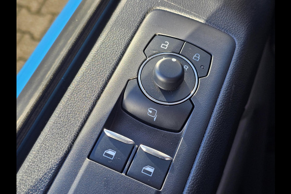 Ford Transit Custom 320 2.5 PHEV L1H1 MS-RT DC Trekhaak! | Dubbele Cabine | Dubbele zijschuifdeur | Keyless entry | Lederen sportstoelen | Elektrische zijschuifdeur | Virtual cockpit | Fabrieksgarantie tm. 16-04-2029