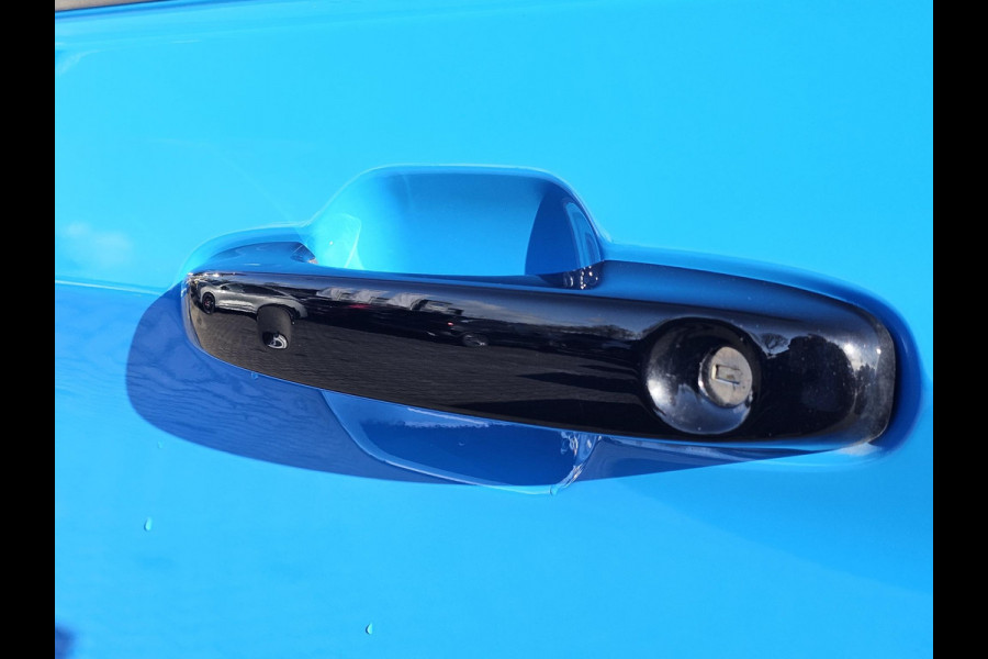 Ford Transit Custom 320 2.5 PHEV L1H1 MS-RT DC Trekhaak! | Dubbele Cabine | Dubbele zijschuifdeur | Keyless entry | Lederen sportstoelen | Elektrische zijschuifdeur | Virtual cockpit | Fabrieksgarantie tm. 16-04-2029