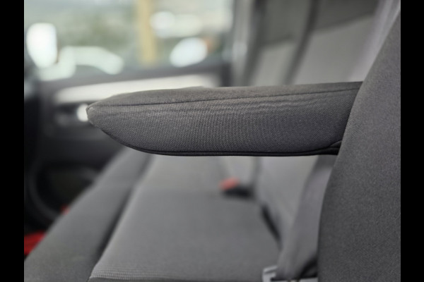Peugeot e-Expert L2 75 kWh Xenon Stoelverwarming Airco Achteruitrijcamera