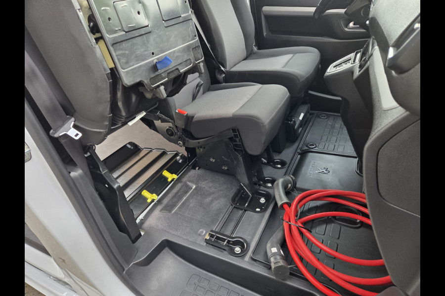 Peugeot e-Expert L2 75 kWh Xenon Stoelverwarming Airco Achteruitrijcamera