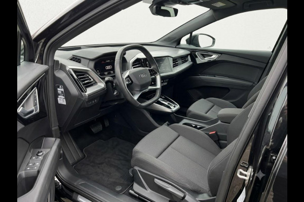 Audi Q4 e-tron 40 Launch edition Advanced 77 kWh 204pk | Navigatie | Trekhaak | Apple Carplay /- Android auto | Stoelverwarming