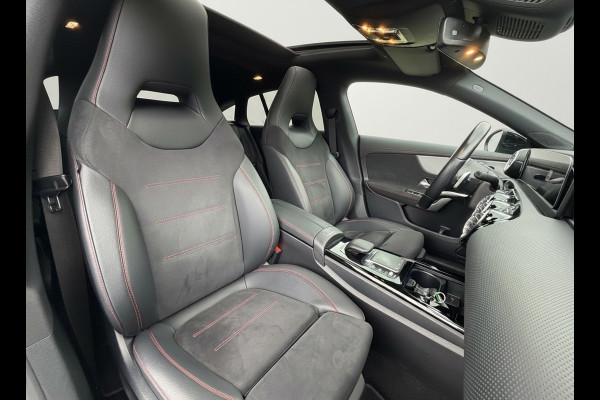 Mercedes-Benz CLA-Klasse Shooting Brake 200 AUTOMAAT 163 pk Business Solution AMG, panoramadak, trekhaak , 1 e eigenaar, nap