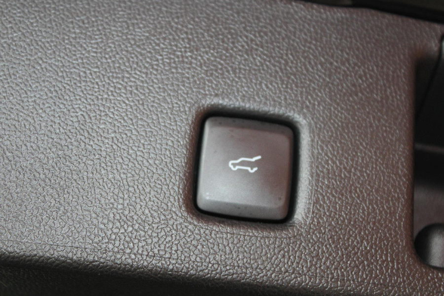 Ford Kuga 2.5 PHEV ST-Line X | Winterpack | AGR stoelen | Electrische achterklep | B&O Sound | Adaptieve Cruise Control