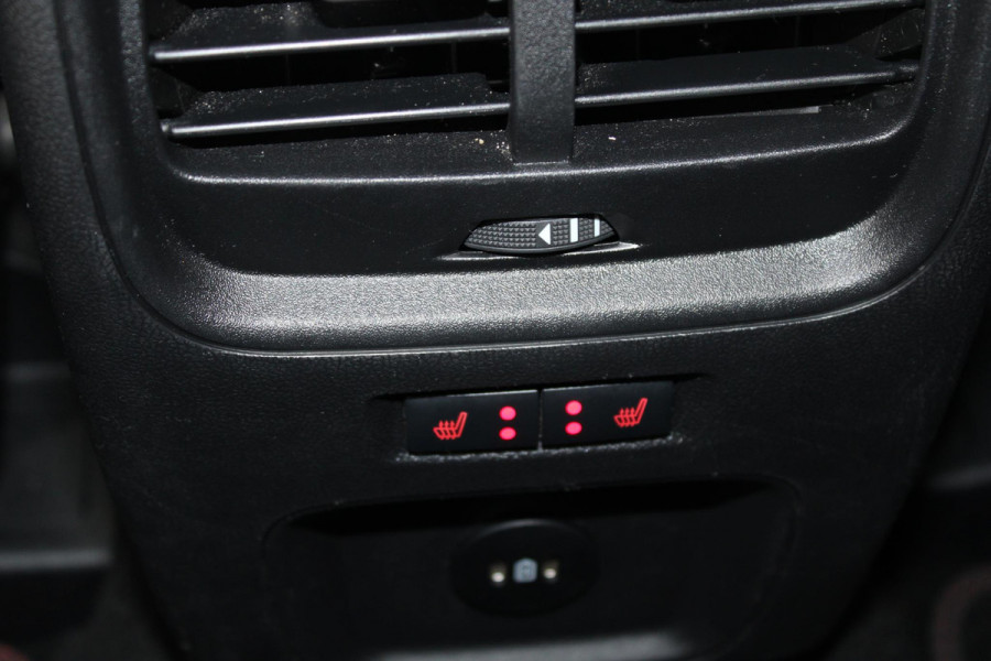 Ford Kuga 2.5 PHEV ST-Line X | Winterpack | AGR stoelen | Electrische achterklep | B&O Sound | Adaptieve Cruise Control