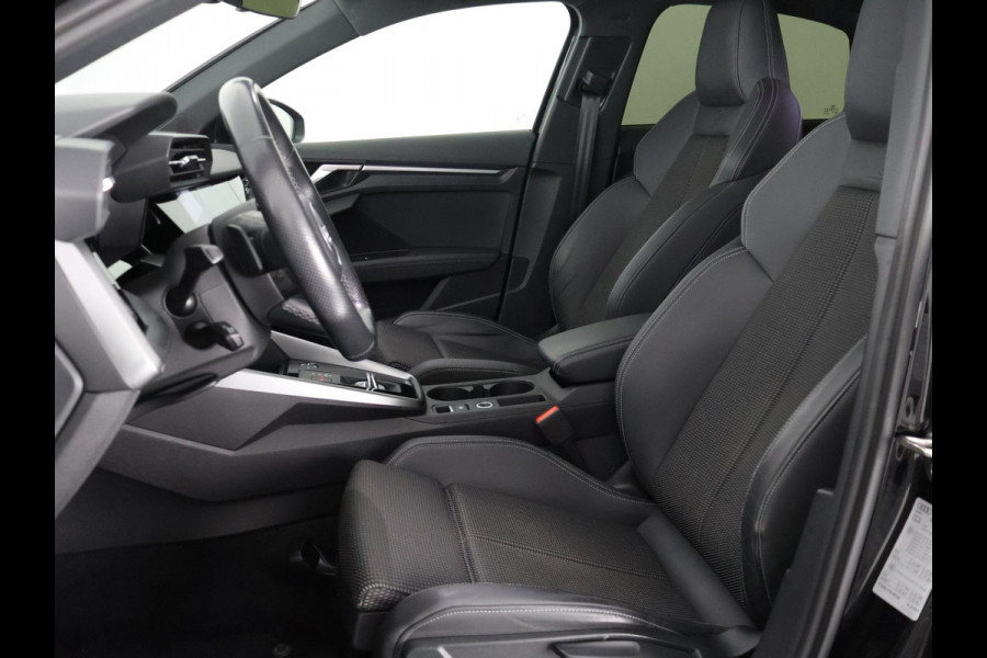 Audi A3 Limousine 35 TFSI S EDITION AUTOMAAT SCHUIF/PANODAK . NAVIGATIE . PDC V+A. VIRTUEEL COCKPIT !!