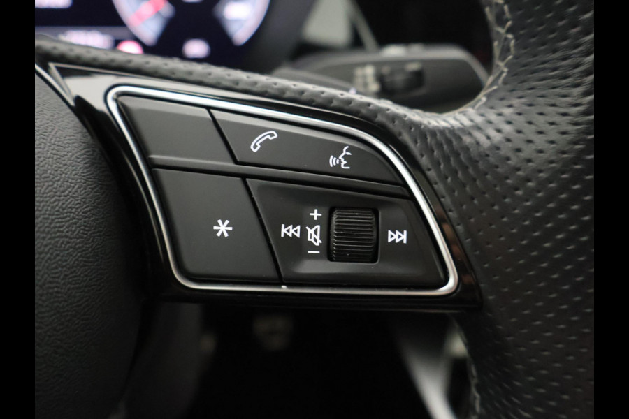 Audi A3 Limousine 35 TFSI S EDITION AUTOMAAT SCHUIF/PANODAK . NAVIGATIE . PDC V+A. VIRTUEEL COCKPIT !!