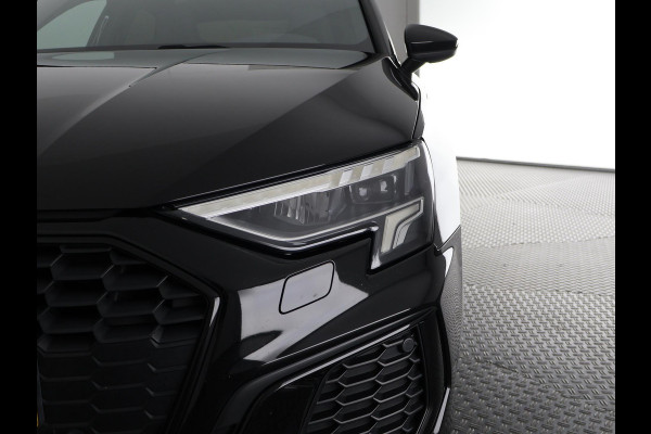 Audi A3 Limousine 35 TFSI S EDITION AUTOMAAT SCHUIF/PANODAK . NAVIGATIE . PDC V+A. VIRTUEEL COCKPIT !!