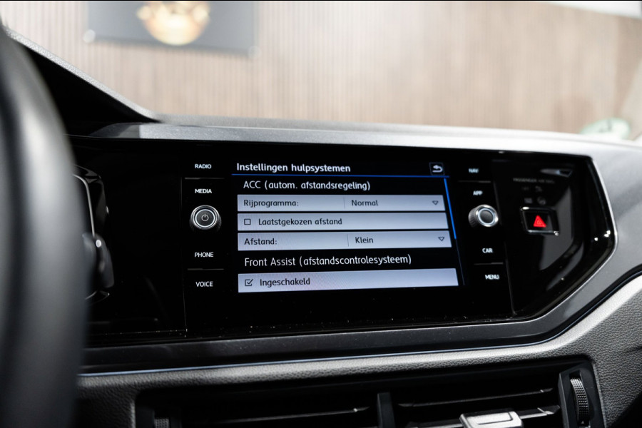 Volkswagen Polo 1.0 TSI R-line DSG LED NAVI CAMERA CRUISE