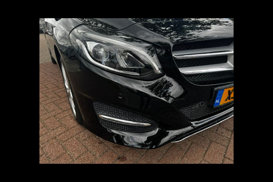 Mercedes-Benz B-Klasse 180 Ambition Automaat 132.000km Airco/ECC,Navigatie,Camera,Half Leder