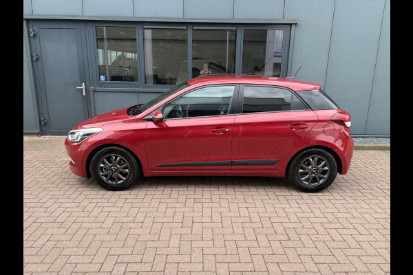 Hyundai i20 1.0 T-GDi 100pk Black Edition 5-drs. CAMERA/NAVI/CARPLAY/CRUISE/PDC/TREKHAAK