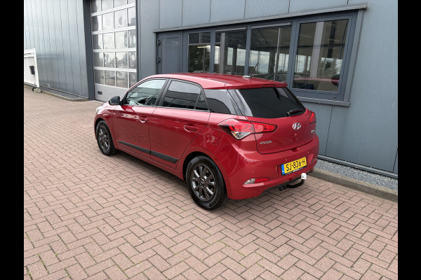Hyundai i20 1.0 T-GDi 100pk Black Edition 5-drs. CAMERA/NAVI/CARPLAY/CRUISE/PDC/TREKHAAK