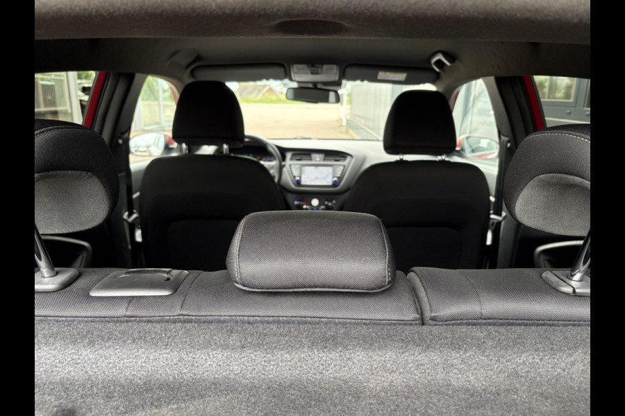 Hyundai i20 1.0 T-GDi 100pk Black Edition 5-drs. CAMERA/NAVI/CARPLAY/CRUISE/PDC/TREKHAAK