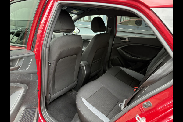 Hyundai i20 1.0 T-GDi 100pk Black Edition 5-drs. CAMERA/NAVI/CARPLAY/CRUISE/PDC/TREKHAAK