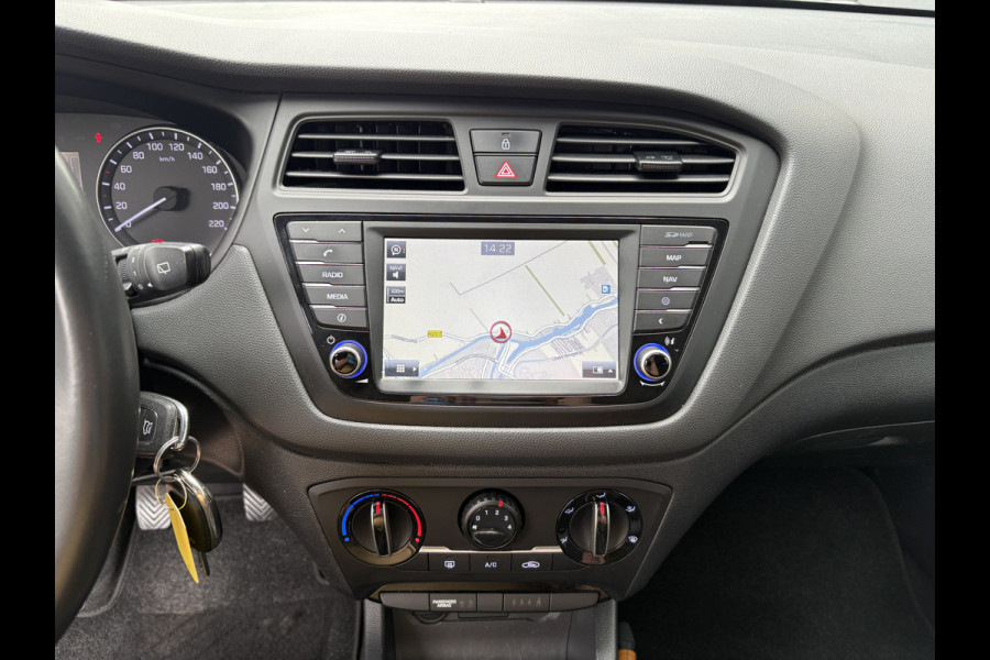 Hyundai i20 1.0 T-GDi 100pk Black Edition 5-drs. CAMERA/NAVI/CARPLAY/CRUISE/PDC/TREKHAAK