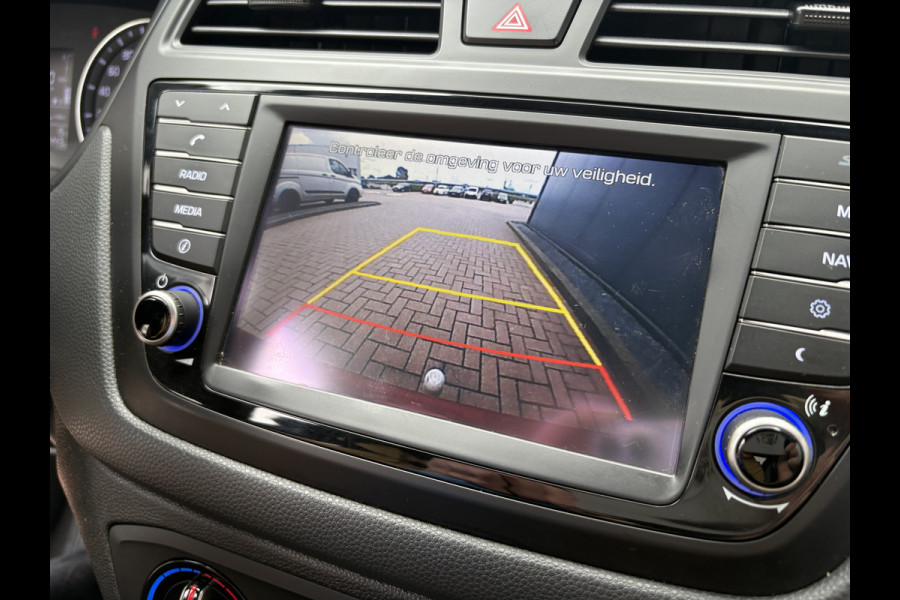 Hyundai i20 1.0 T-GDi 100pk Black Edition 5-drs. CAMERA/NAVI/CARPLAY/CRUISE/PDC/TREKHAAK
