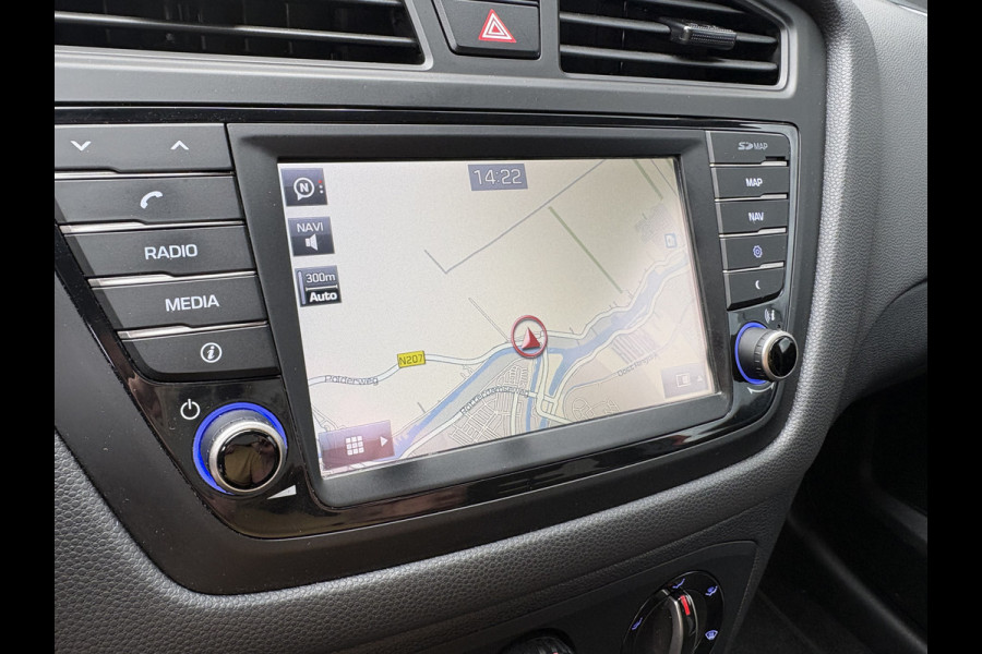 Hyundai i20 1.0 T-GDi 100pk Black Edition 5-drs. CAMERA/NAVI/CARPLAY/CRUISE/PDC/TREKHAAK