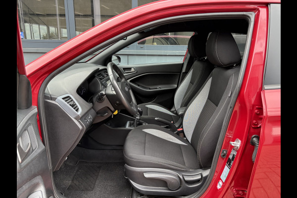 Hyundai i20 1.0 T-GDi 100pk Black Edition 5-drs. CAMERA/NAVI/CARPLAY/CRUISE/PDC/TREKHAAK