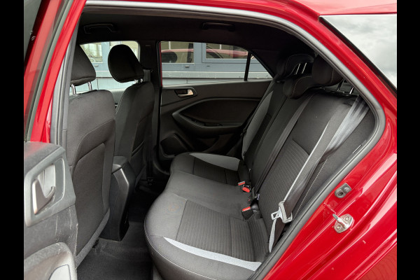 Hyundai i20 1.0 T-GDi 100pk Black Edition 5-drs. CAMERA/NAVI/CARPLAY/CRUISE/PDC/TREKHAAK