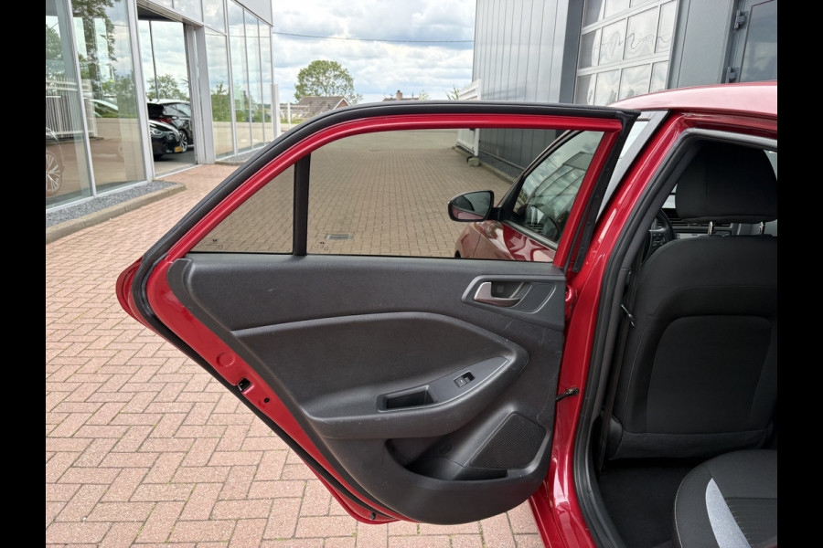 Hyundai i20 1.0 T-GDi 100pk Black Edition 5-drs. CAMERA/NAVI/CARPLAY/CRUISE/PDC/TREKHAAK