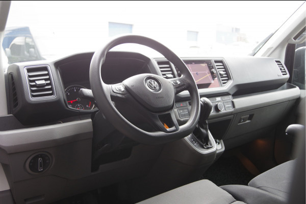 Volkswagen Crafter 35 2.0 TDI L3H3(L2H2) 3-ZITS, 177PK AUT. LED, TREKHAAK, GEV. ERGO ACTIVE STOEL, CAMERA, AIRCO, MISTLAMPEN