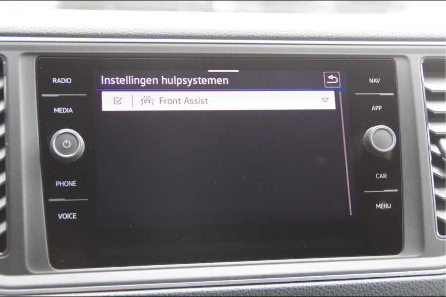Volkswagen Crafter 35 2.0 TDI L3H3(L2H2) 3-ZITS, 177PK AUT. LED, TREKHAAK, GEV. ERGO ACTIVE STOEL, CAMERA, AIRCO, MISTLAMPEN