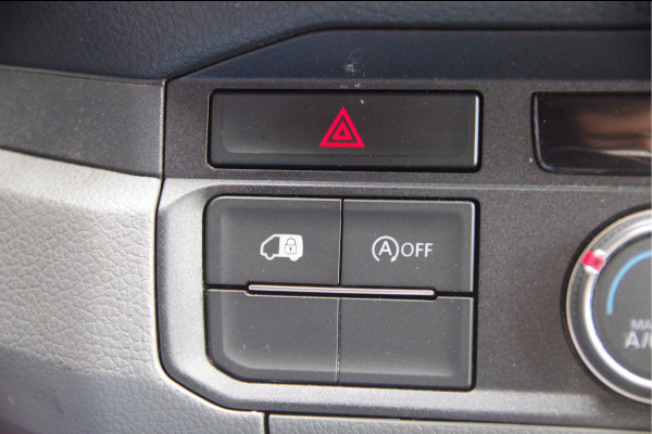Volkswagen Crafter 35 2.0 TDI L3H3(L2H2) 3-ZITS, 177PK AUT. LED, TREKHAAK, GEV. ERGO ACTIVE STOEL, CAMERA, AIRCO, MISTLAMPEN
