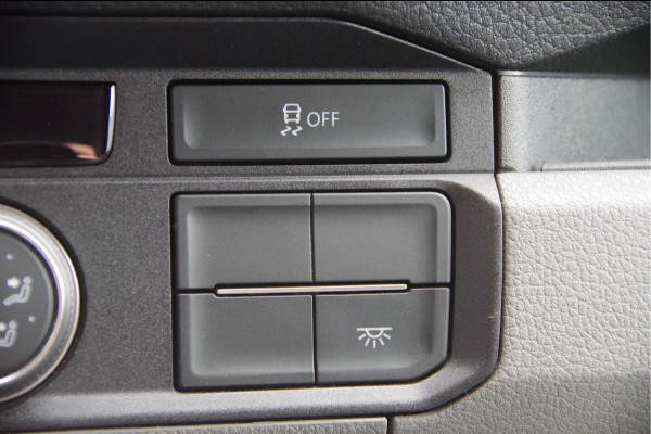 Volkswagen Crafter 35 2.0 TDI L3H3(L2H2) 3-ZITS, 177PK AUT. LED, TREKHAAK, GEV. ERGO ACTIVE STOEL, CAMERA, AIRCO, MISTLAMPEN