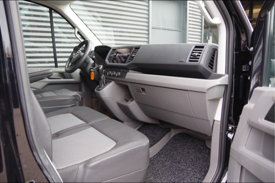 Volkswagen Crafter 35 2.0 TDI L3H3(L2H2) 3-ZITS, 177PK AUT. LED, TREKHAAK, GEV. ERGO ACTIVE STOEL, CAMERA, AIRCO, MISTLAMPEN