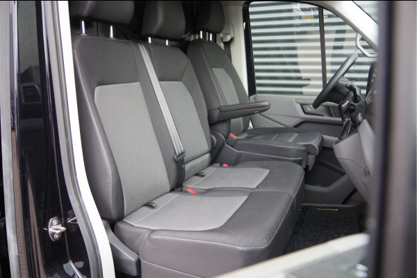 Volkswagen Crafter 35 2.0 TDI L3H3(L2H2) 3-ZITS, 177PK AUT. LED, TREKHAAK, GEV. ERGO ACTIVE STOEL, CAMERA, AIRCO, MISTLAMPEN