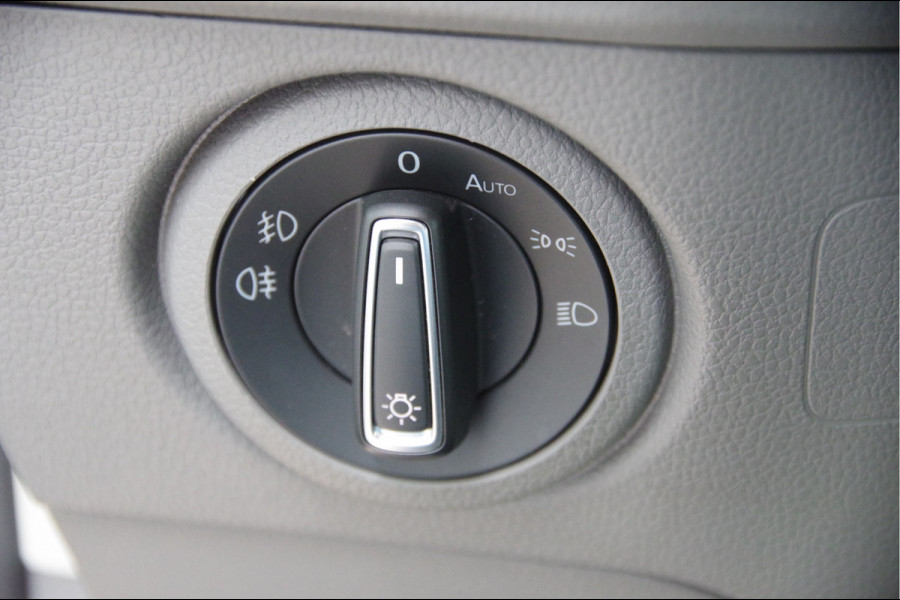 Volkswagen Crafter 35 2.0 TDI L3H3(L2H2) 3-ZITS, 177PK AUT. LED, TREKHAAK, GEV. ERGO ACTIVE STOEL, CAMERA, AIRCO, MISTLAMPEN